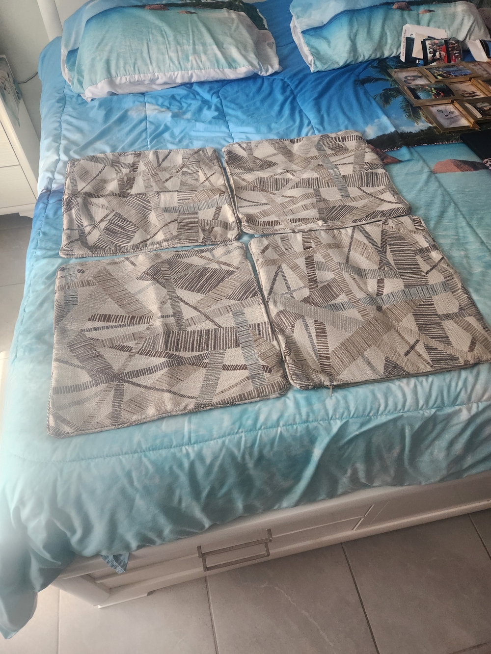 Set of 4 Geometric Euro Square Pillow Shams Zip Closure Gray White 17in x 17in